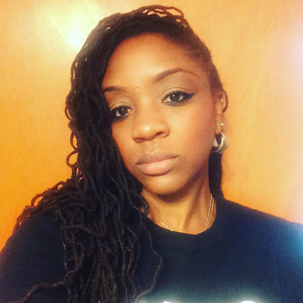 Meet your Posher, Aisha